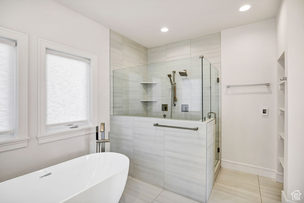 Photo 30 for MLS #2103383 at 2835 Naomi Cir