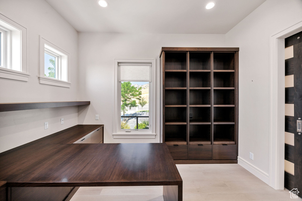 Photo 40 for MLS #2103383 at 2835 Naomi Cir