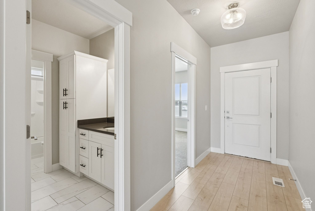 1224 W BRINKERHOFF DR West Jordan, UT 84084