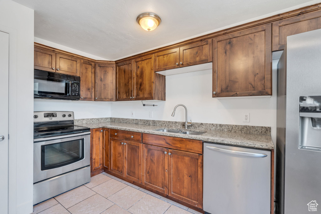 6260 S WEST LILAC DR West Jordan, UT 84081