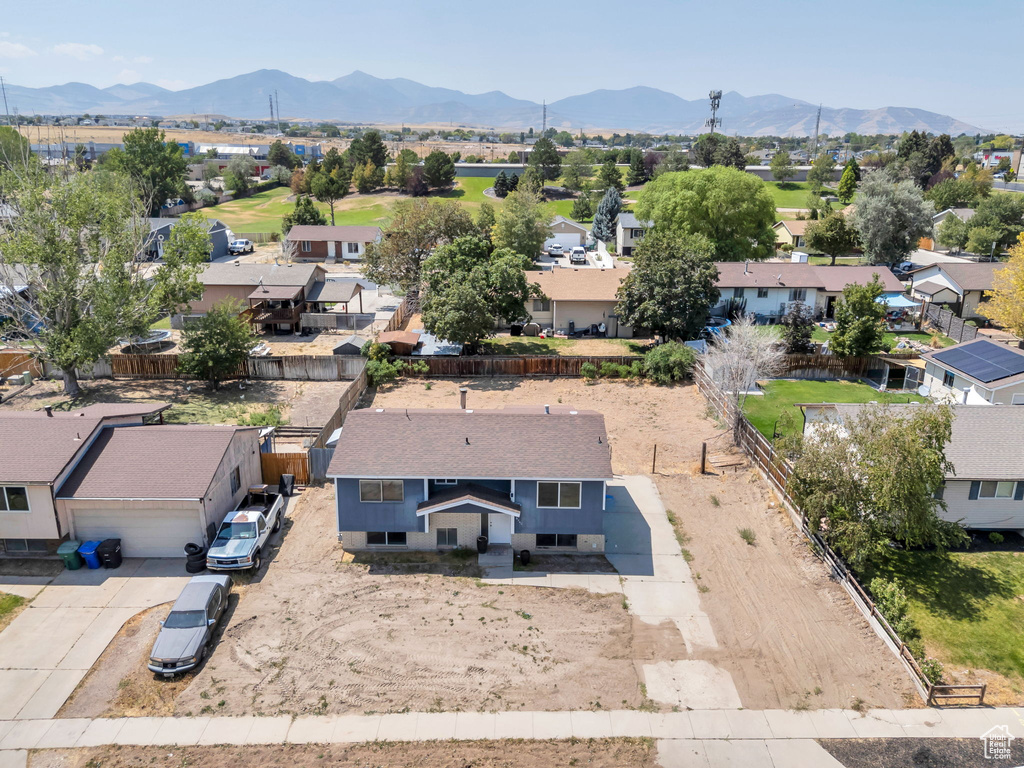 6260 S WEST LILAC DR West Jordan, UT 84081