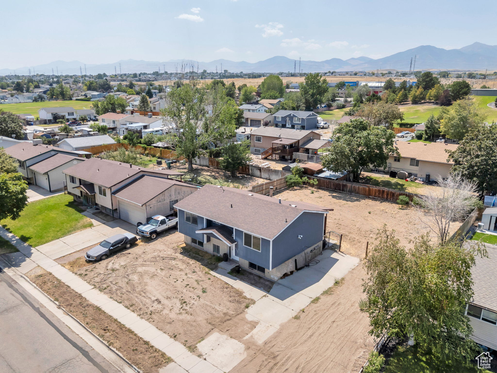 6260 S WEST LILAC DR West Jordan, UT 84081