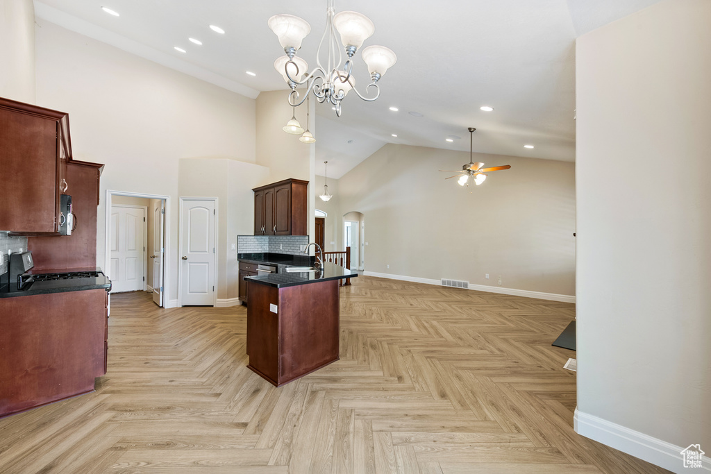 Photo 11 for MLS #2103405 at 4665 N Stonehaven Loop