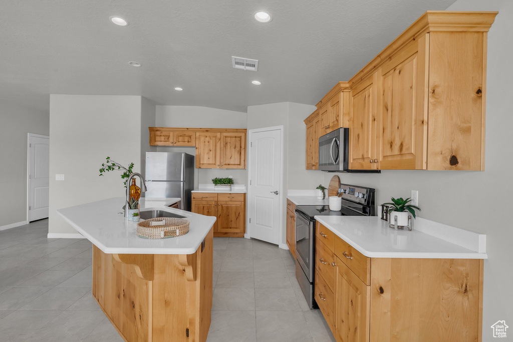Photo 8 for MLS #2103406 at 2859 W 625 North