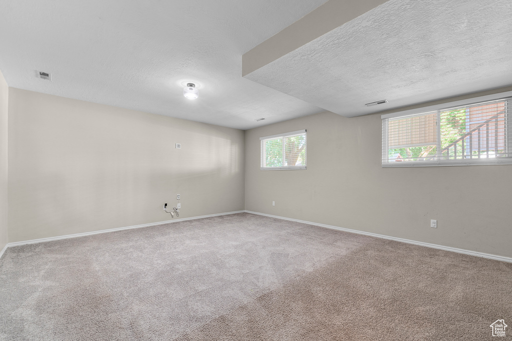 889 S CLOVER CIR Ogden, UT 84404