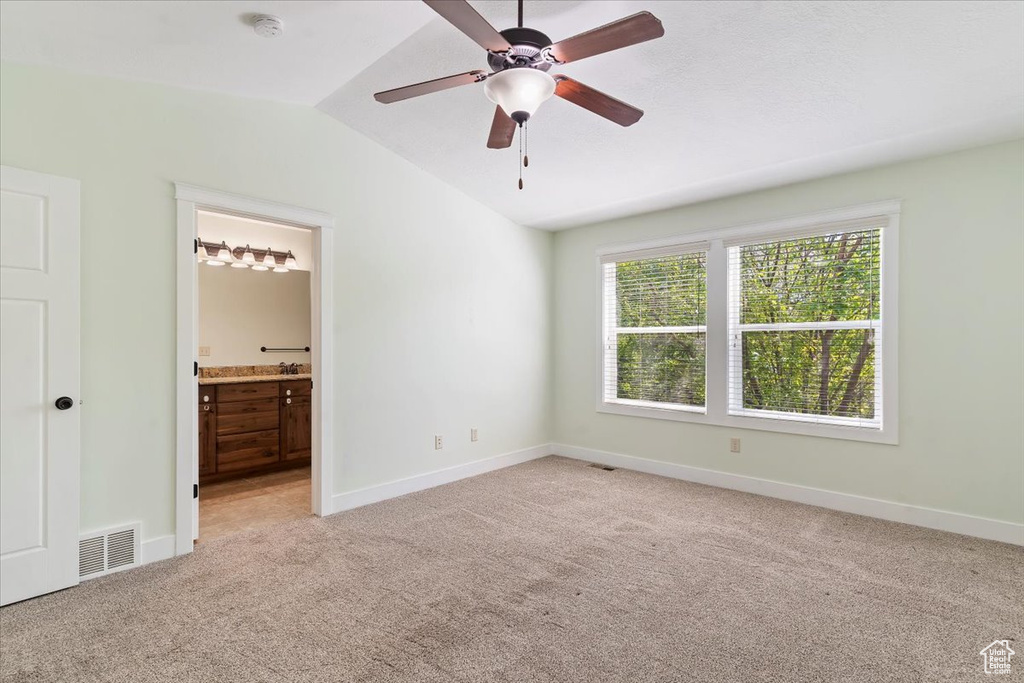 255 W 2700 N #20 Pleasant View, UT 84414