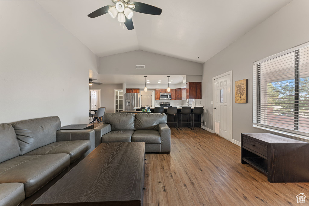 1221 JUNIPERO SERRA DR St George, UT 84790