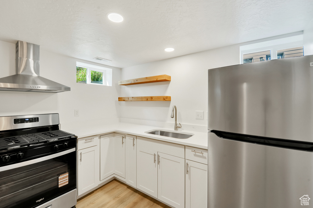 Photo 28 for MLS #2103440 at 878 E Elgin Ave