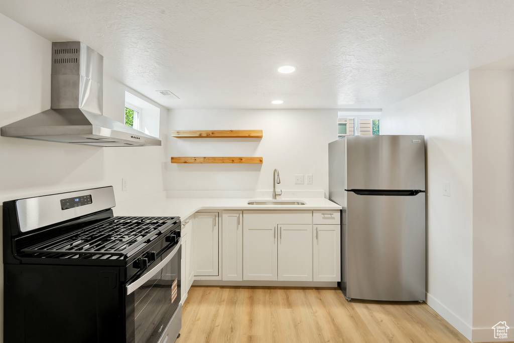 Photo 29 for MLS #2103440 at 878 E Elgin Ave