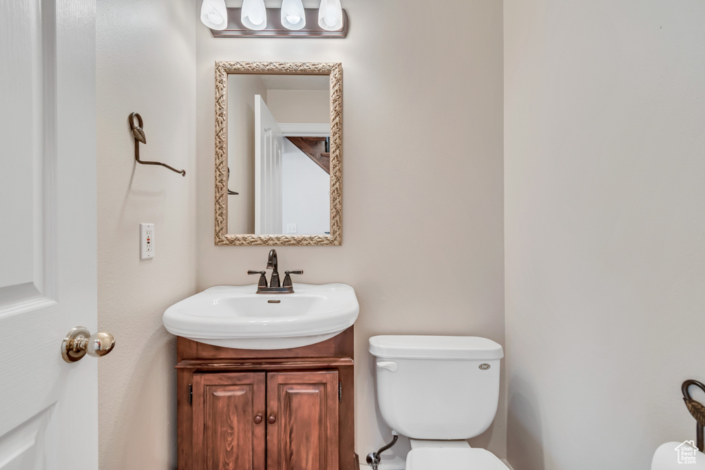 Photo 14 for MLS #2103447 at 927 E 70 South