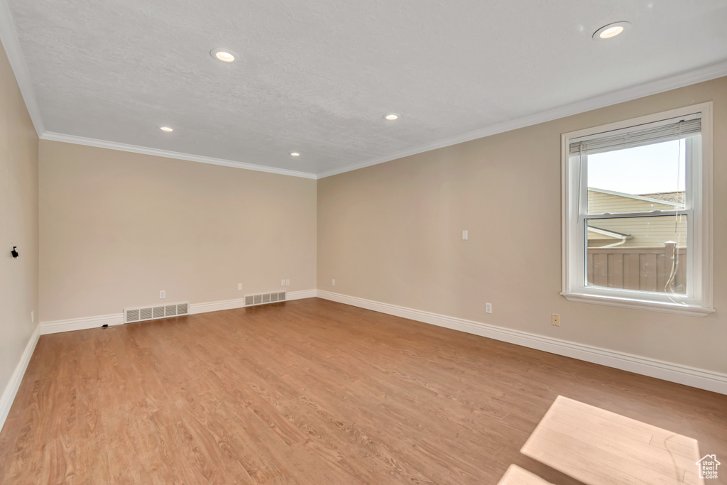 Photo 13 for MLS #2103447 at 927 E 70 South