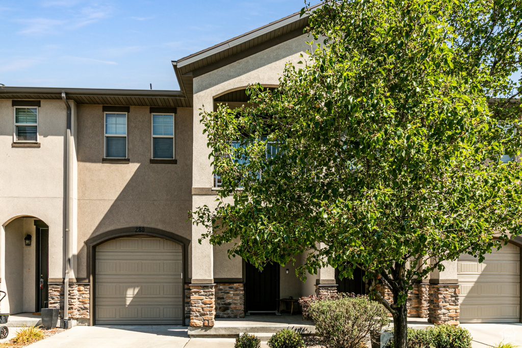 280 W 710 N Centerville, UT 84014