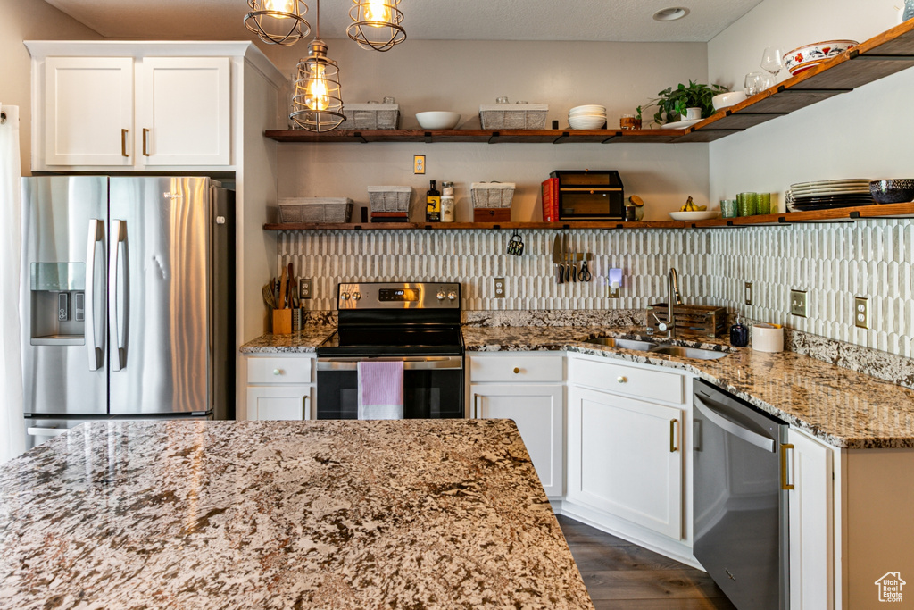 280 W 710 N Centerville, UT 84014
