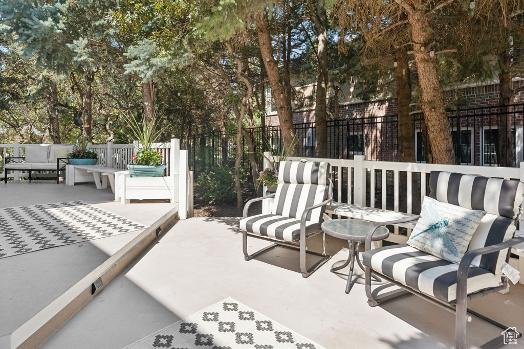 1860 E WASATCH DR Ogden, UT 84403