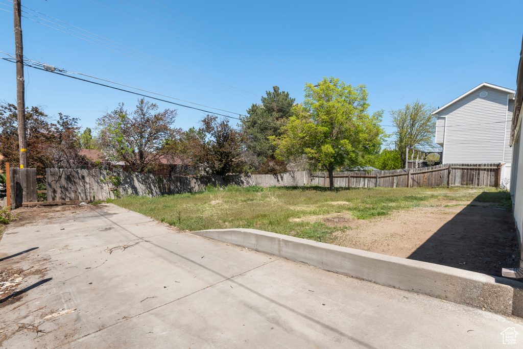 9898 S BARIUM LN Sandy, UT 84094
