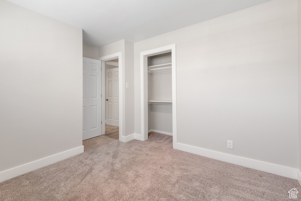 9898 S BARIUM LN Sandy, UT 84094