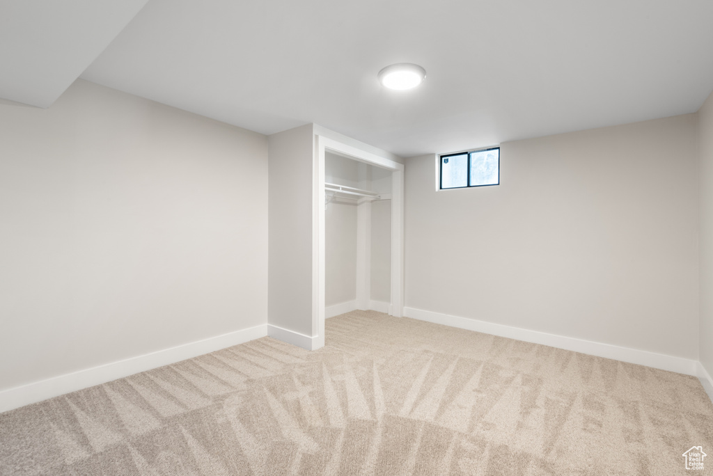 9898 S BARIUM LN Sandy, UT 84094