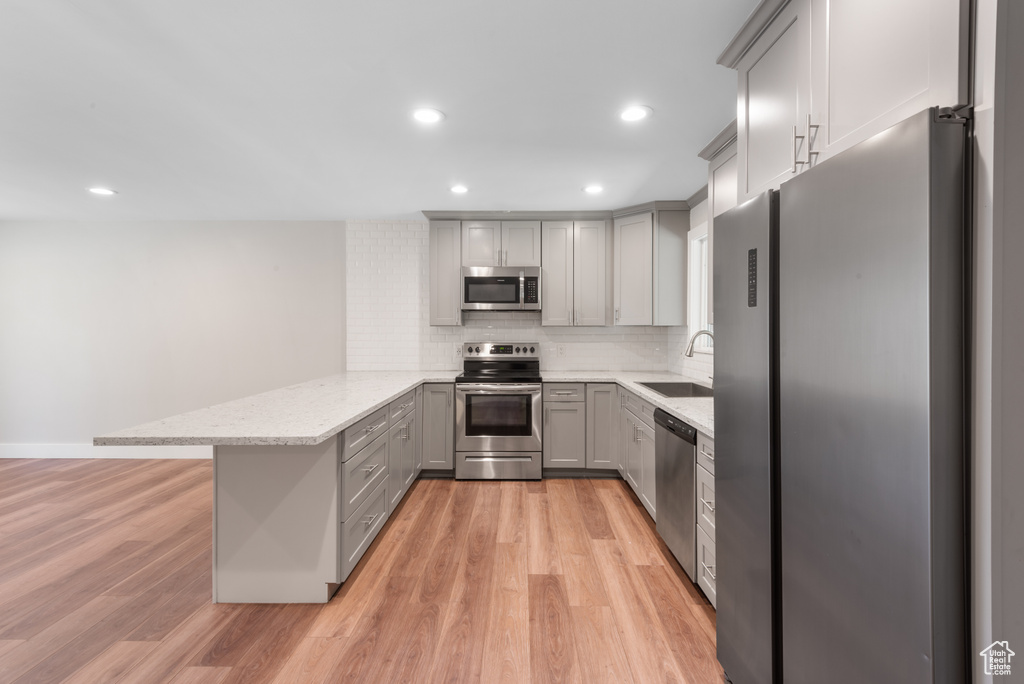 9898 S BARIUM LN Sandy, UT 84094