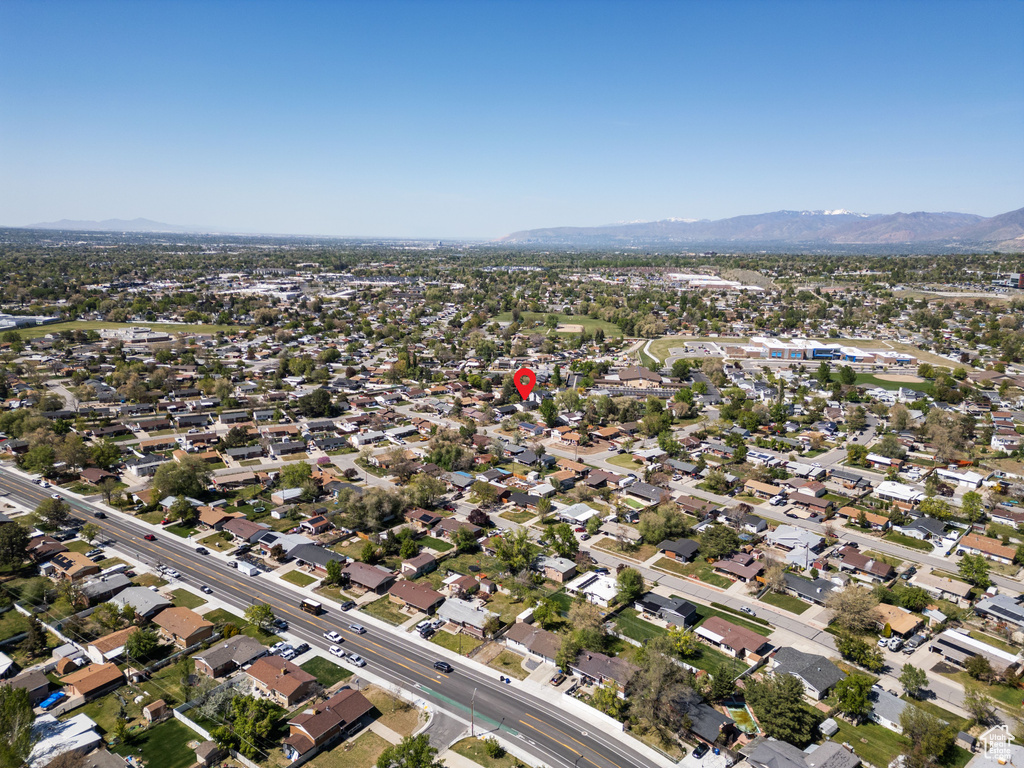 9898 S BARIUM LN Sandy, UT 84094