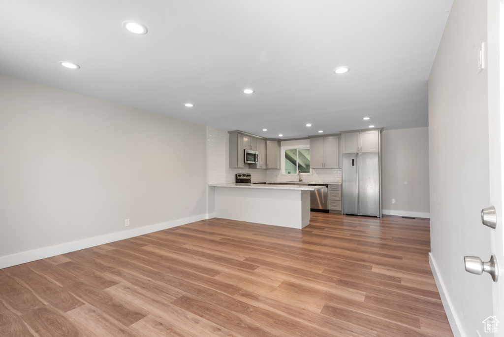 9898 S BARIUM LN Sandy, UT 84094
