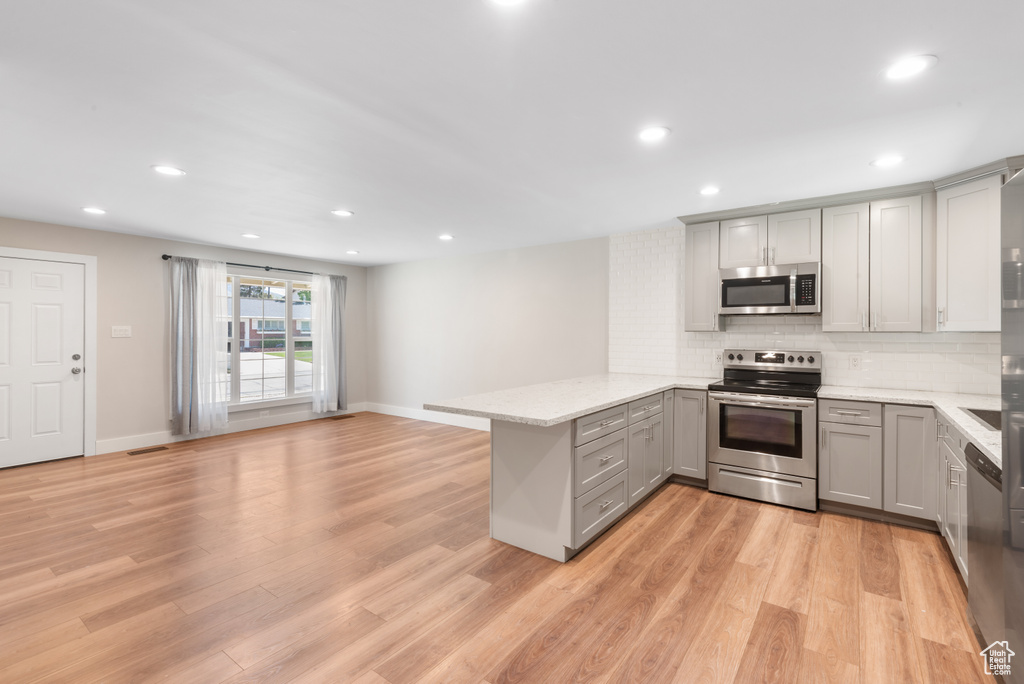 9898 S BARIUM LN Sandy, UT 84094