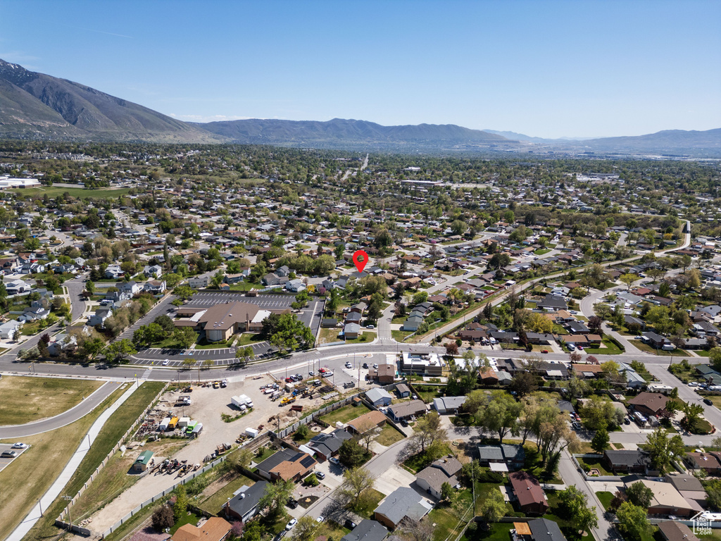 9898 S BARIUM LN Sandy, UT 84094