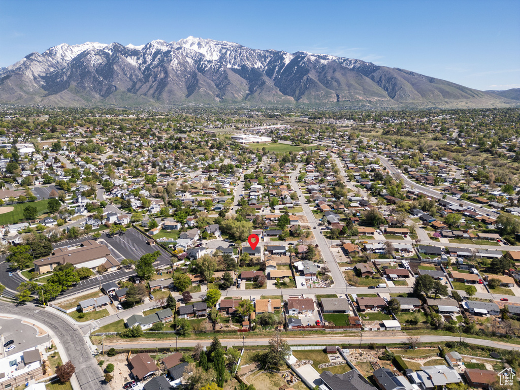 9898 S BARIUM LN Sandy, UT 84094
