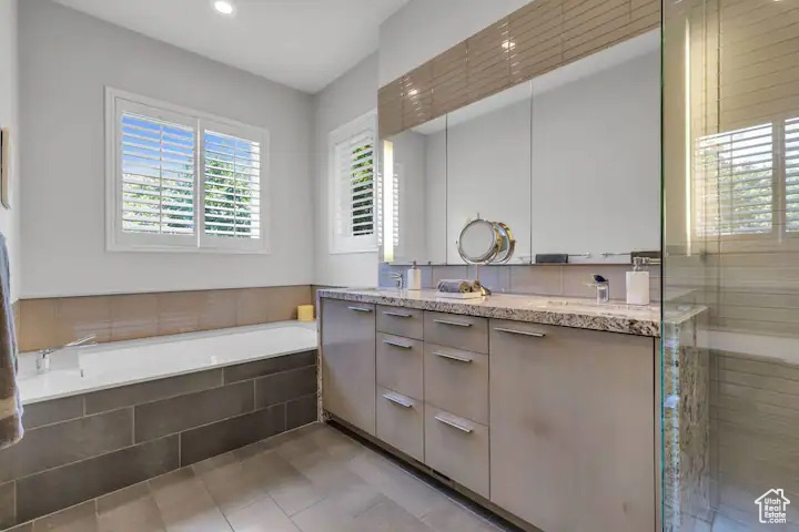 2548 E DIMPLE DELL RD Sandy, UT 84092