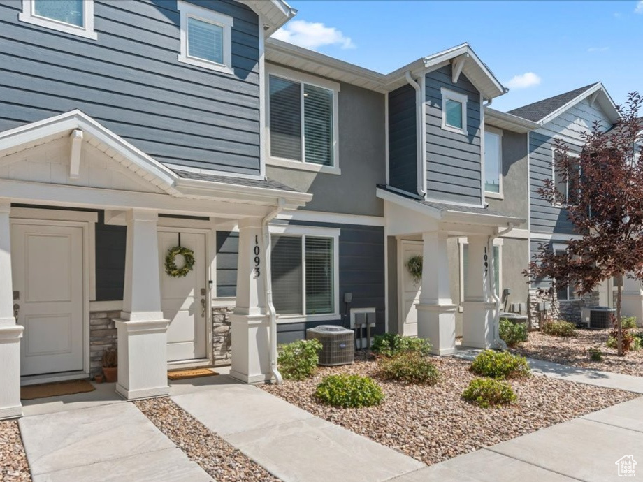 1093 E YARD ROW Saratoga Springs, UT 84045
