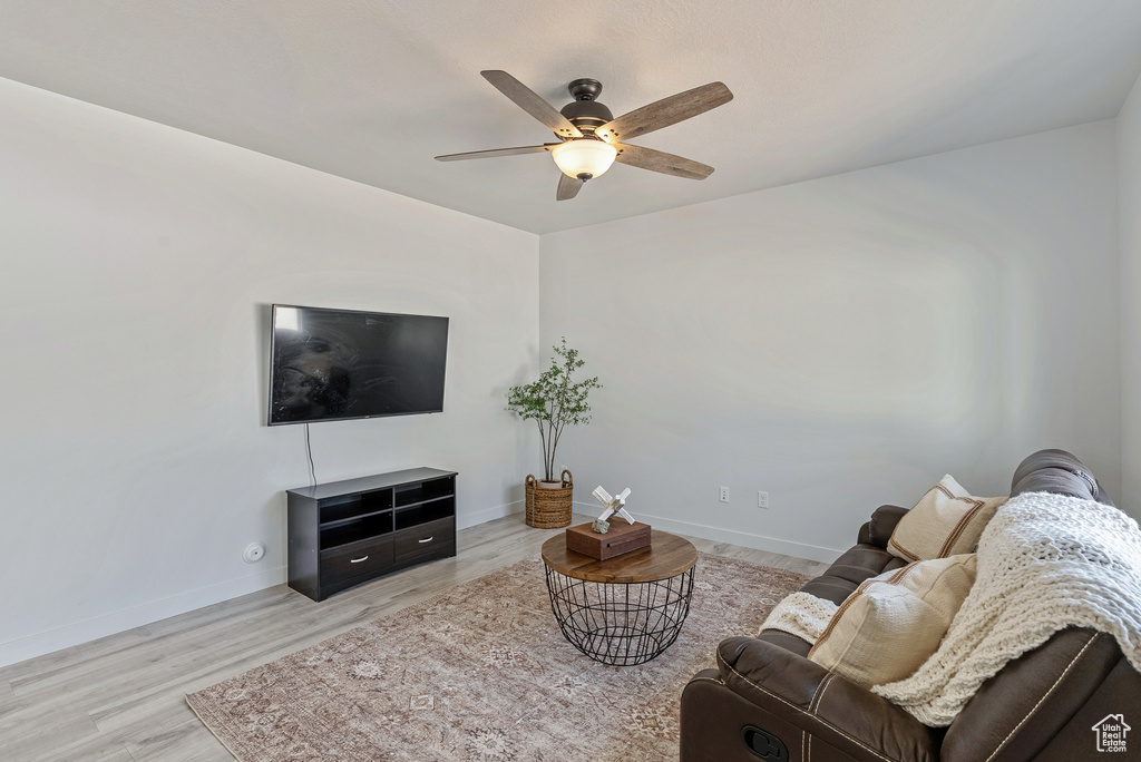 2112 W 3250 S Syracuse, UT 84075