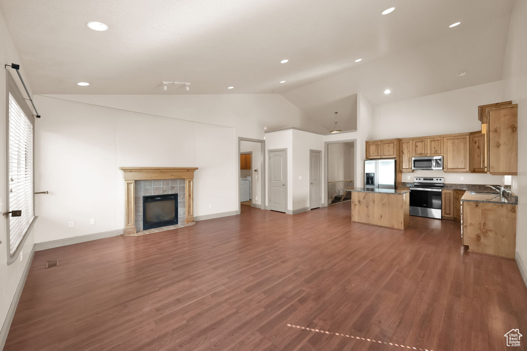Photo 9 for MLS #2103490 at 687 E 1600 South