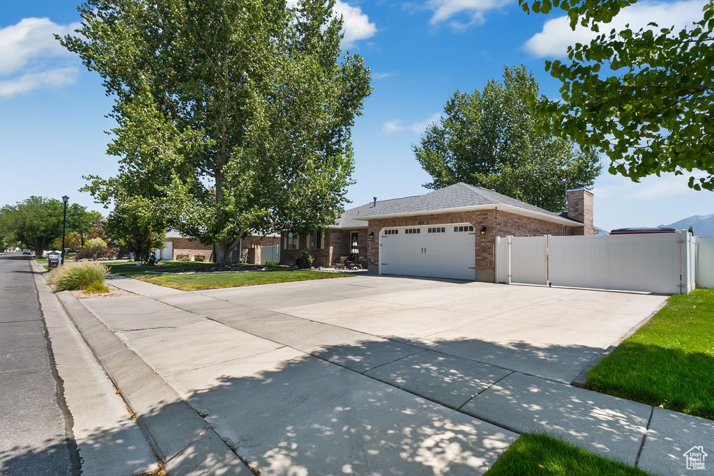 11321 S 2480 W South Jordan, UT 84095