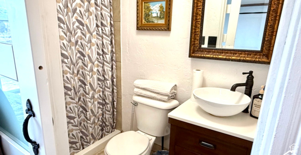 390 N 100 W Fillmore, UT 84631