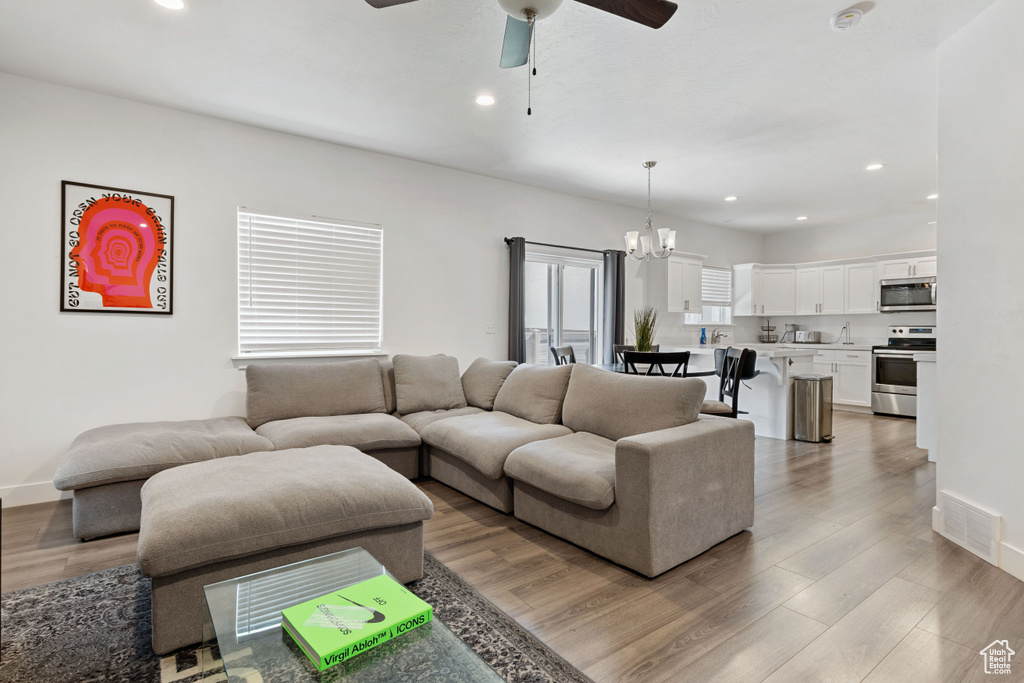 436 E 300 N Vineyard, UT 84059