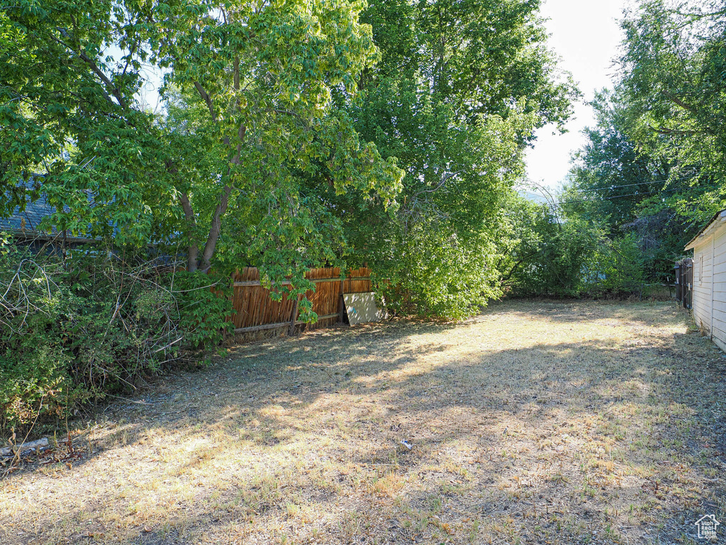 Photo 5 for MLS #2103515 at 3564 S Jefferson Ave