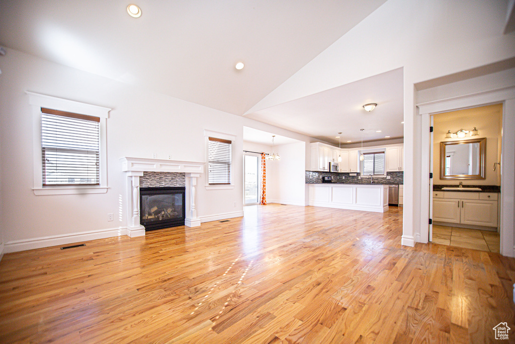 Photo 7 for MLS #2103516 at 3883 E Hopi Rd