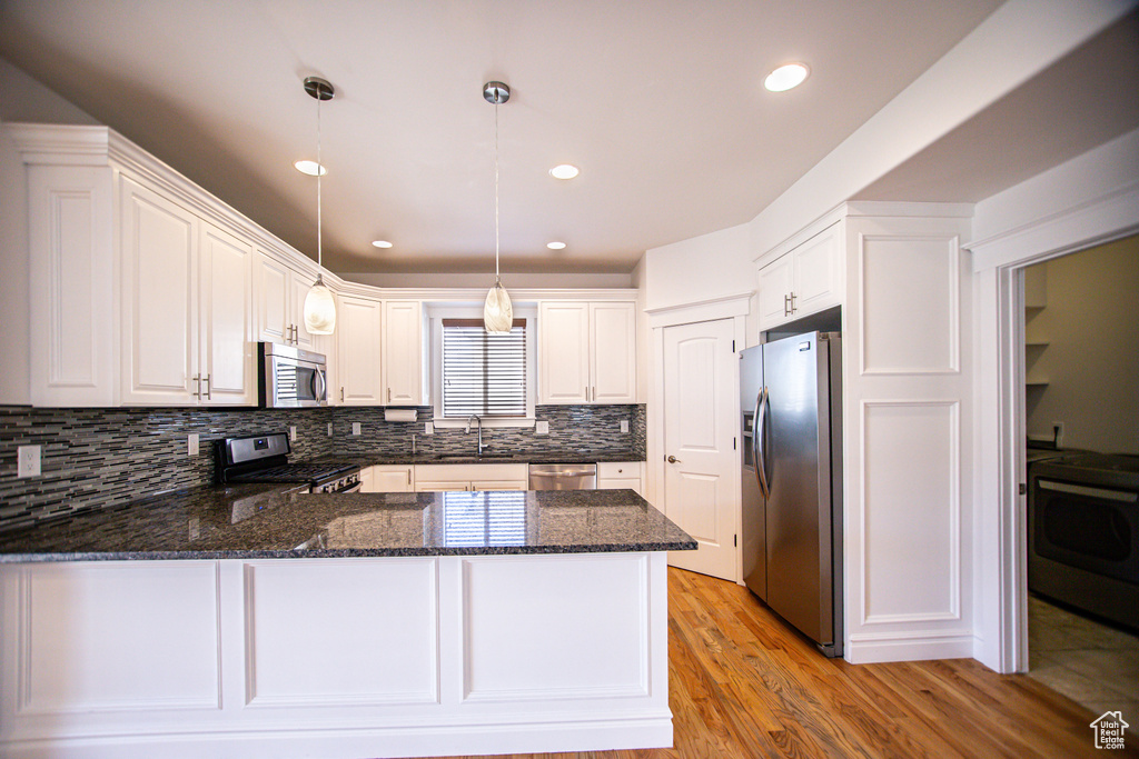 Photo 8 for MLS #2103516 at 3883 E Hopi Rd