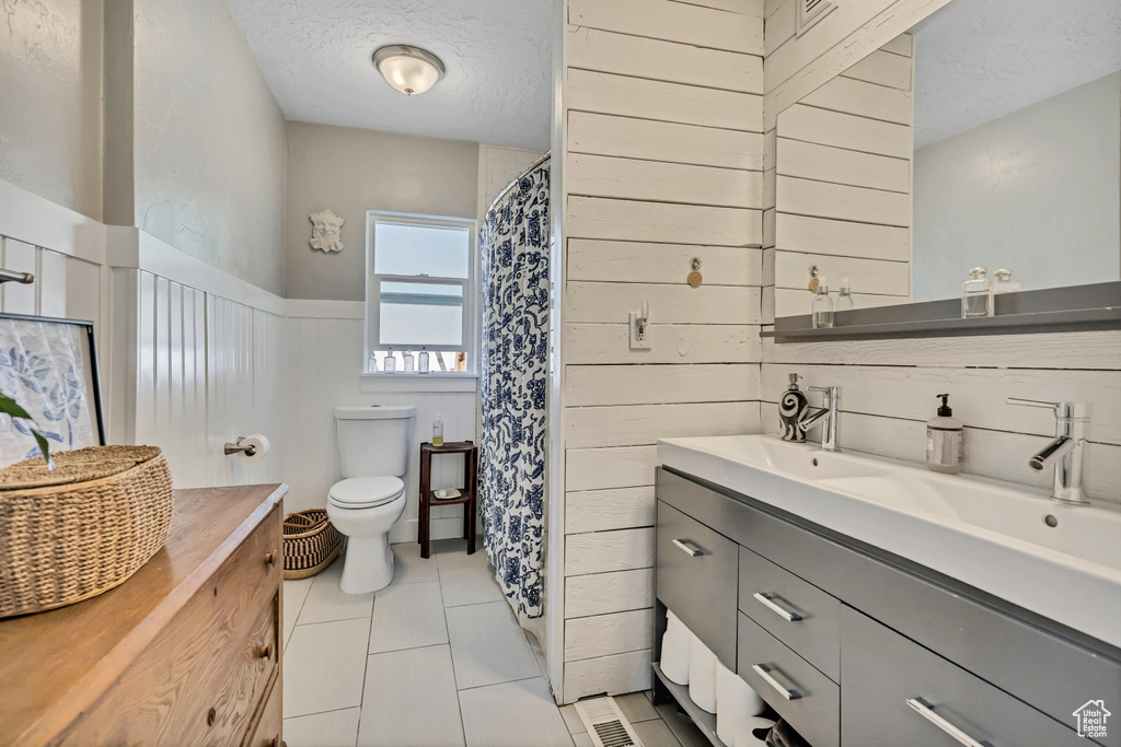 38 S 300 W Farmington, UT 84025