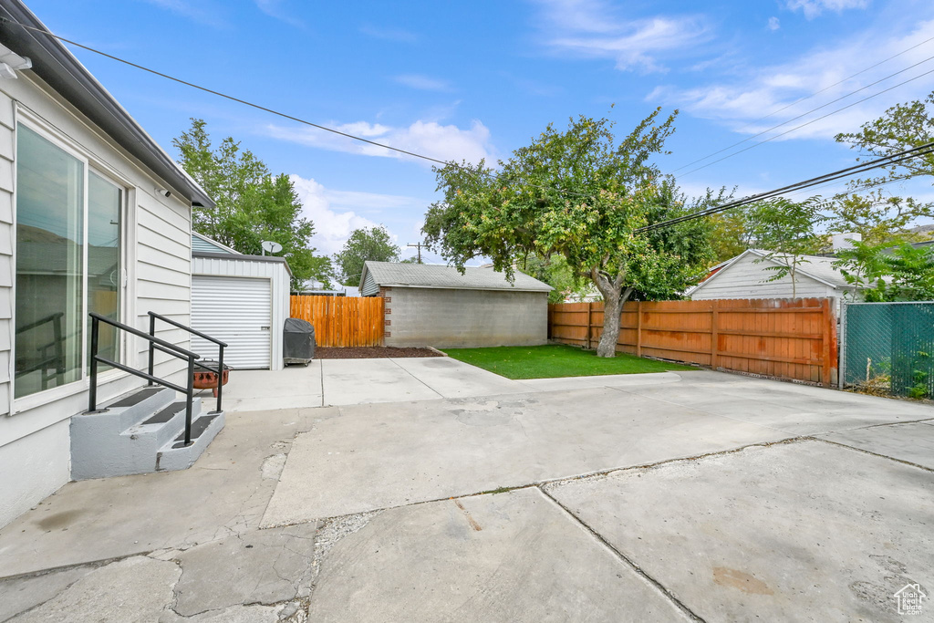 Photo 25 for MLS #2103523 at 848 N Poinsettia Dr