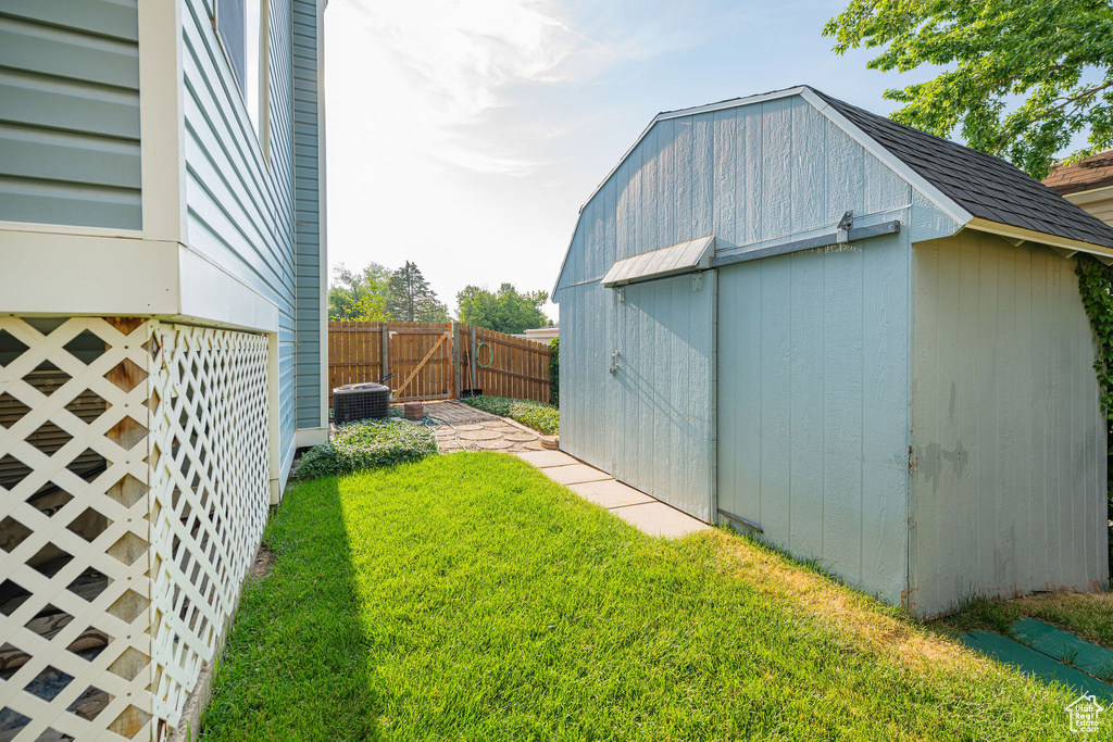 5822 PARK LN South Ogden, UT 84403