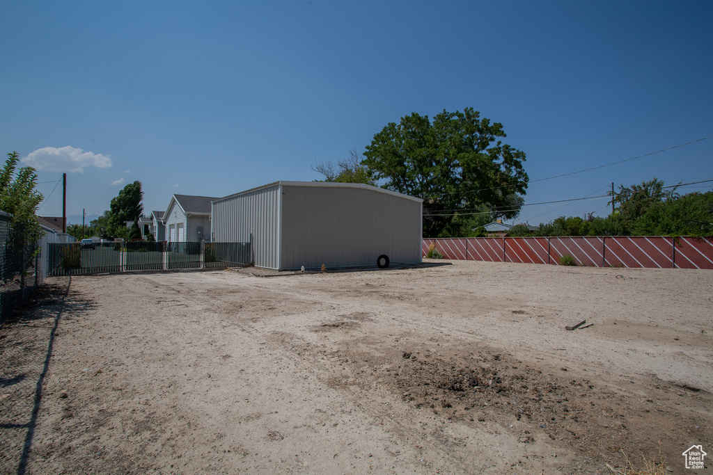 7825 S PIONEER ST Midvale, UT 84047