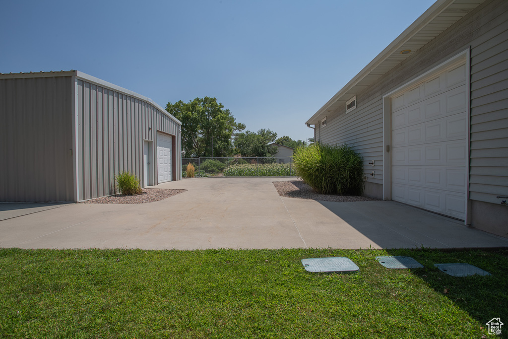 7825 S PIONEER ST Midvale, UT 84047
