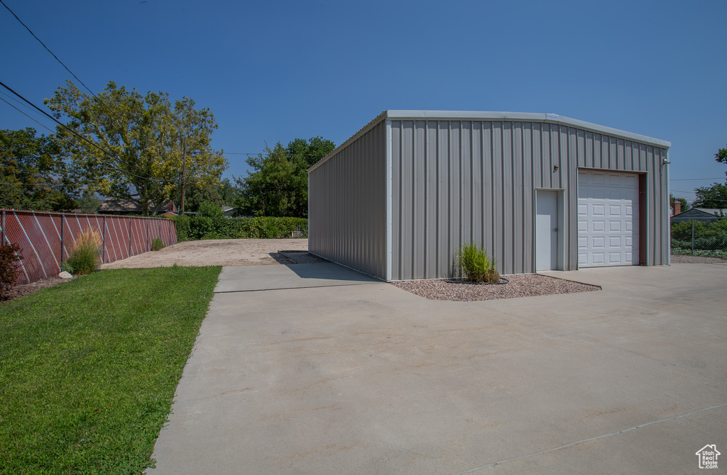 7825 S PIONEER ST Midvale, UT 84047