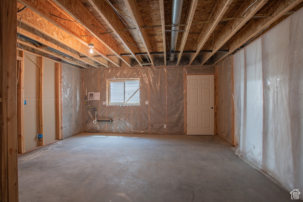 7825 S PIONEER ST Midvale, UT 84047