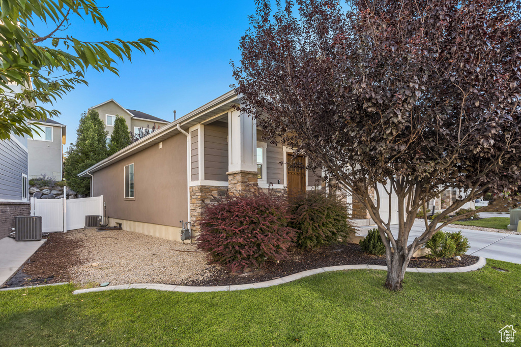 10992 S EUREKA DUNE DR South Jordan, UT 84009