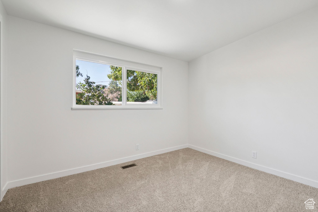 3922 S 2520 W West Valley City, UT 84119