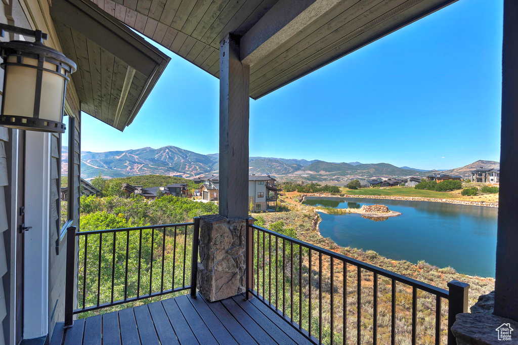 Photo 8 for MLS #2103584 at 1375 E Lasso Trl