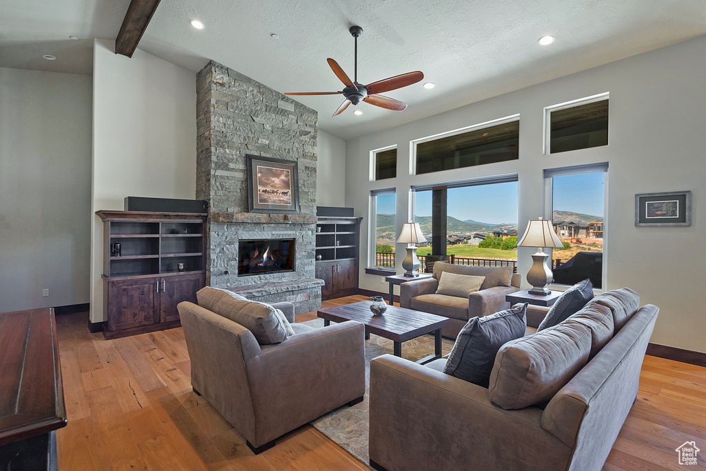 Photo 10 for MLS #2103584 at 1375 E Lasso Trl