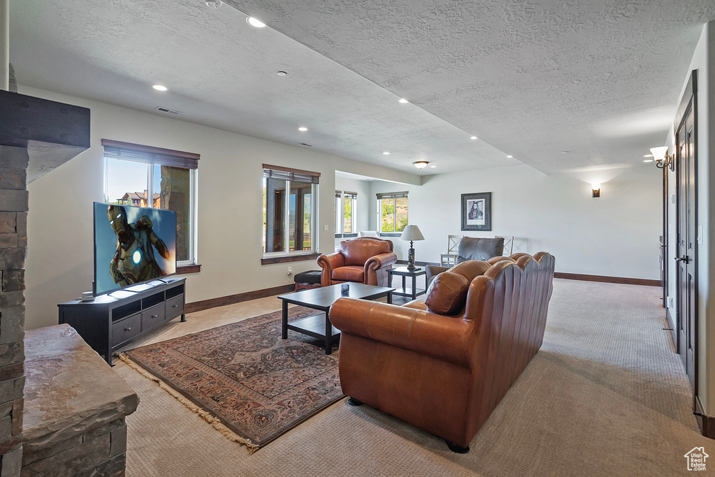 Photo 39 for MLS #2103584 at 1375 E Lasso Trl