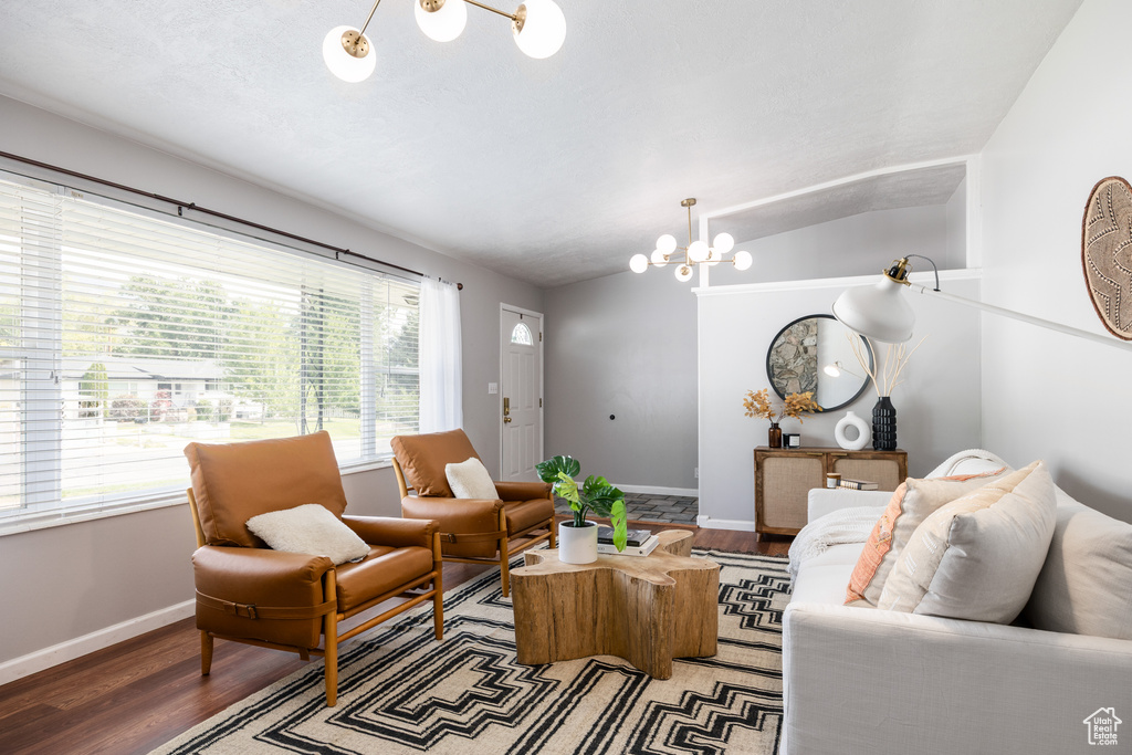 Photo 4 for MLS #2103585 at 289 N 700 East
